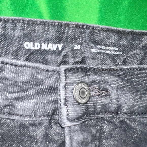 Old Navy Distressed Gray Denim Skirt Plus Size 26 - Picture 7 of 8